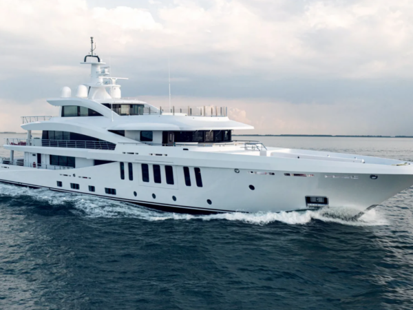 Moonstone: Behind the build of the Amels 200 destined for the North Pole