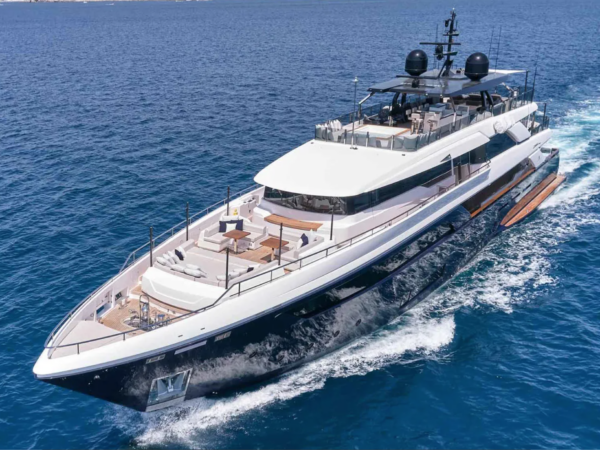 42m Custom Line Navetta 42 I SOLD