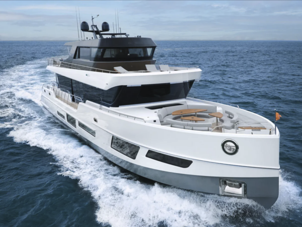 CL Yachts flagship CLX96 SAV makes world debut in Fort Lauderdale